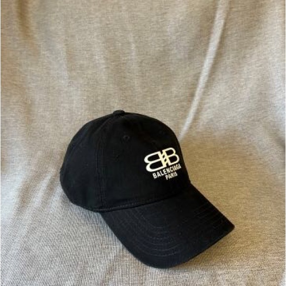Balenciaga Cap - Picture 4 of 5